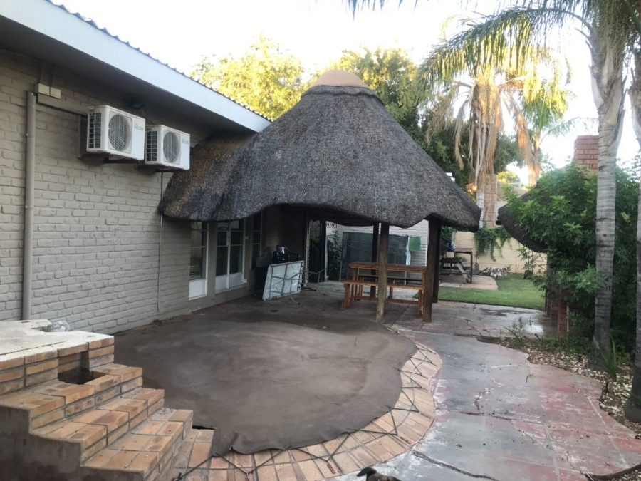 4 Bedroom Property for Sale in Middelpos Northern Cape